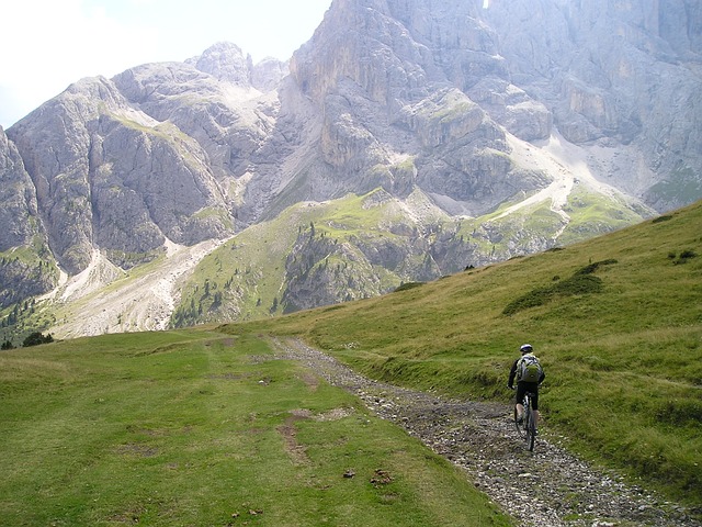 mountainbiken in de bergen