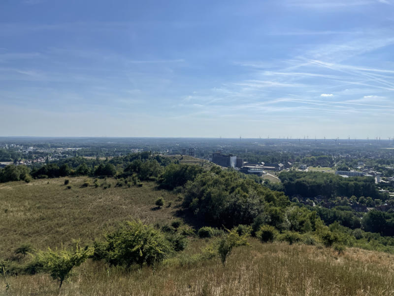 be-Mine rode wandelroute grote terril top